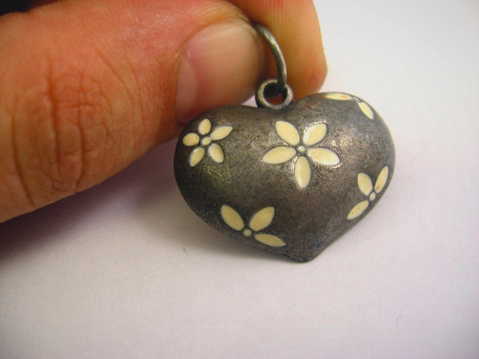 Vintage Heart Pendant Pewter Tone Metal Cream White Enamel Flower Floral Charm