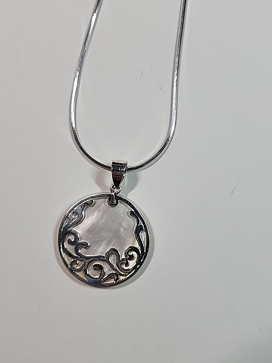 SX 925 Silver Sally C HSN Open Scroll Work MOP Medallion Pendant 16″ Necklace
