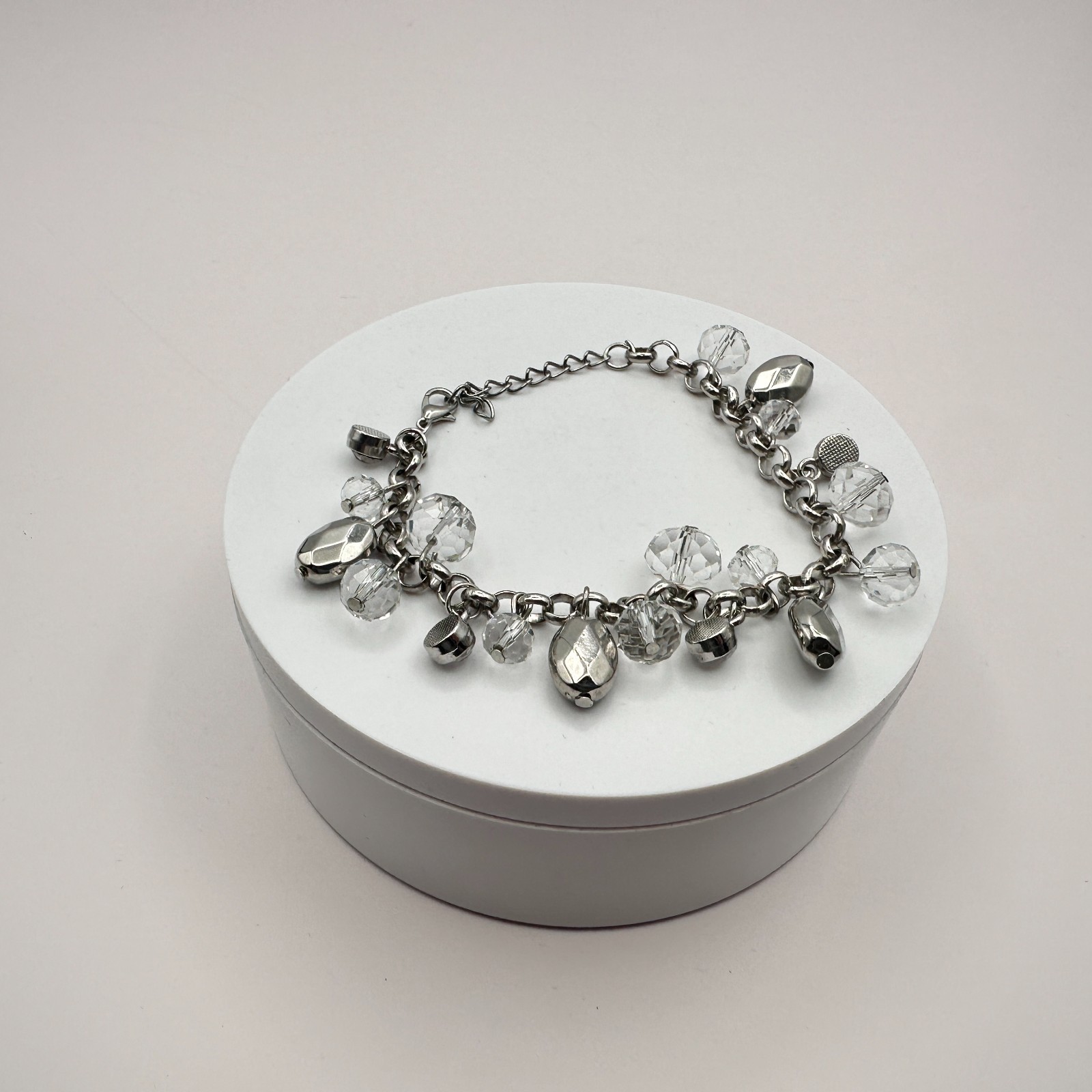 Vintage Y2K Silver Tone Faceted Beaded Charm Bracelet Women’s Classic Jewelry