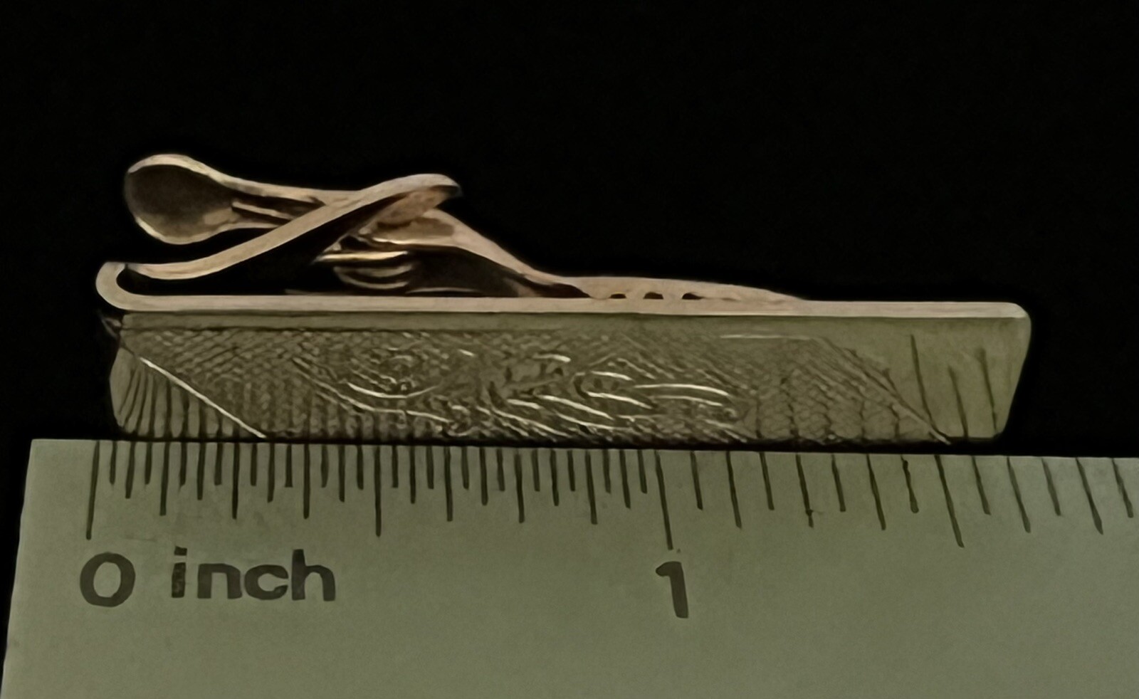 Vintage Goldtone Cuff Links With Matching Tie Clip Floral Engraved Centers
