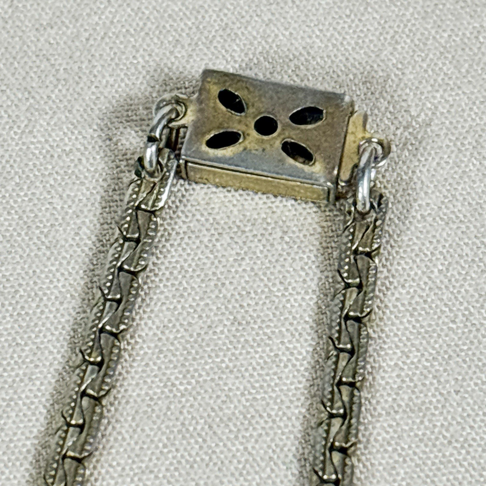 Vintage Art Deco Revival Flux Stone Lavalier Choker Necklace 15in C17