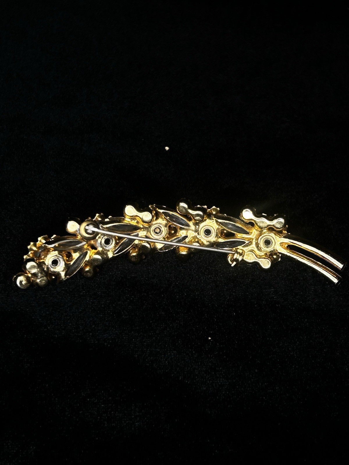 DeLizza And Elster D&E Juliana Pearl & Aurora Borealis Rhinestone Leaf Brooch