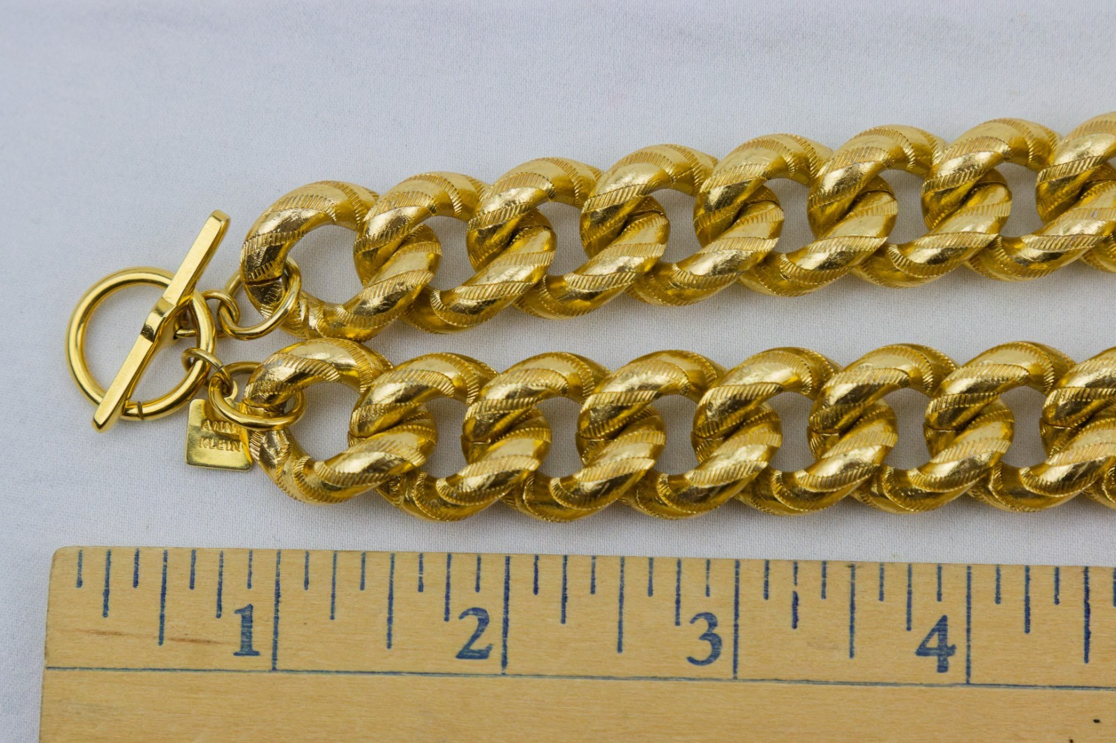 Anne Klein Large Gauge Gold Tone Necklace, Signed, Toggle Closure, 132gr