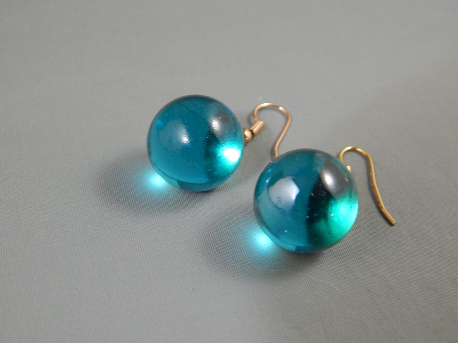 Estate Teal Blue Green Pools of Light Orb Dangle Drop Earrings Pierced