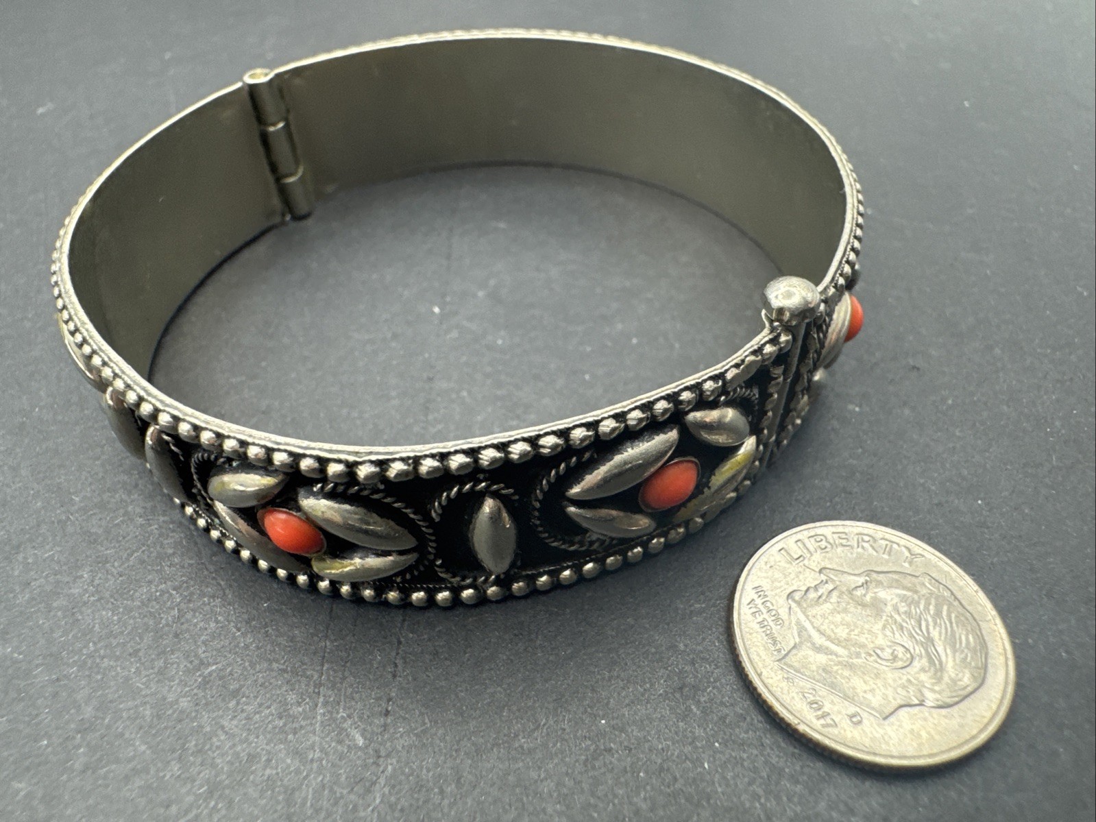 Vintage Silver Toned Hinged Bangle 2.5” Bracelet With Orange Stone 2.5” Opening