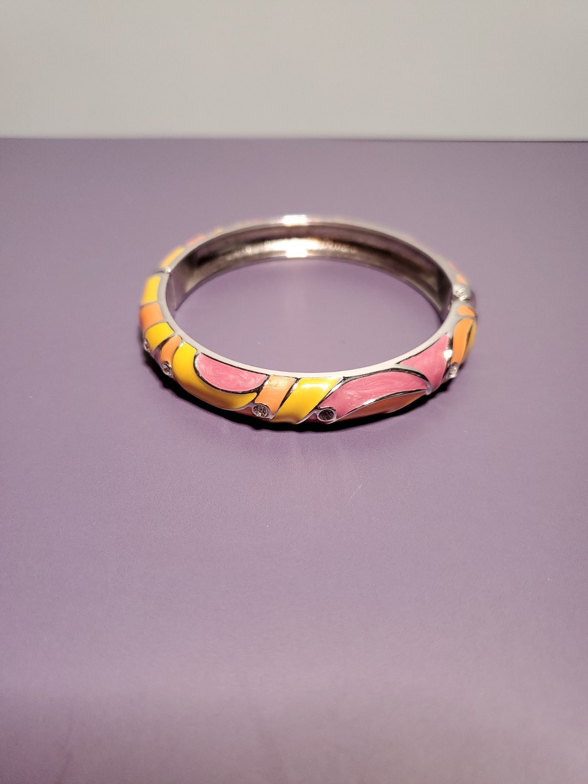 Vintage Cloisonné Hinged Style Enamel Bangle Bracelet