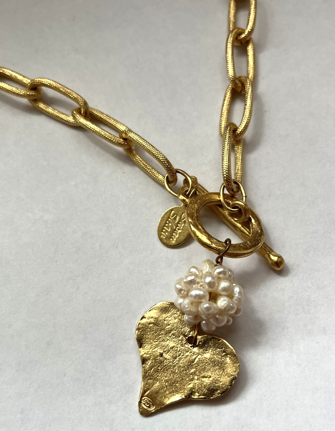 SUSAN SHAW 24K TPG Genuine Fresh Water Pearls Heart Toggle Chain Link Necklace