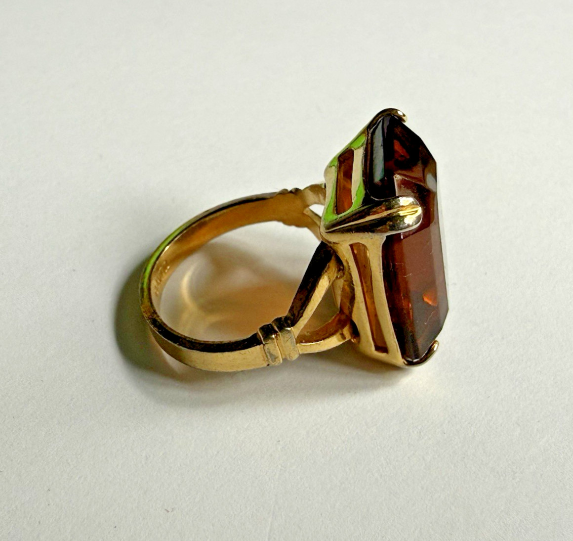 Vintage Signed Avon 1978 Smoky Lustre Large Rectangle Topaz Glass Ring Size 6