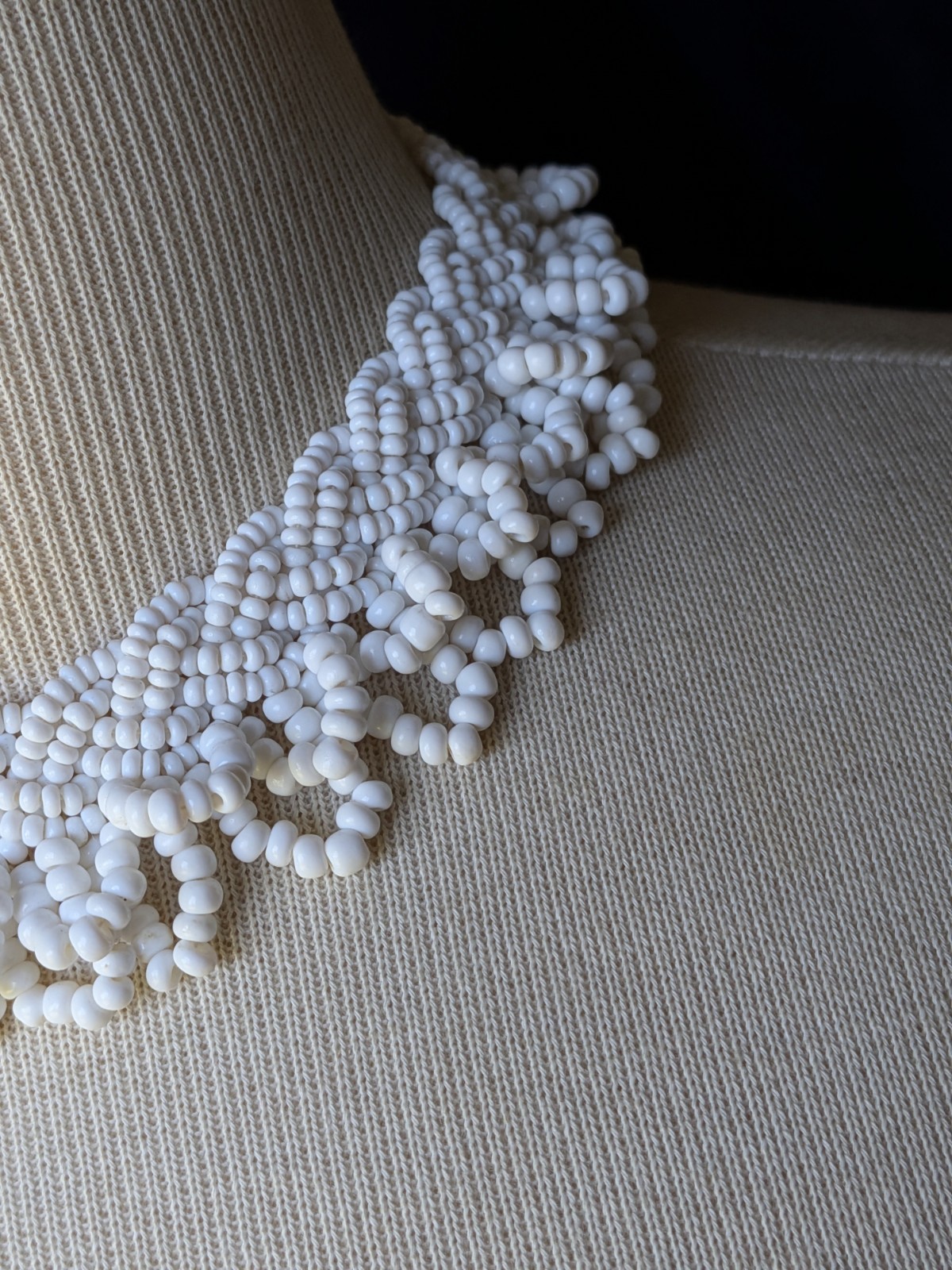 Vtg Japan MCM White Braided Seed Bead Scallop Fringe Collar 15″ Necklace AS IS