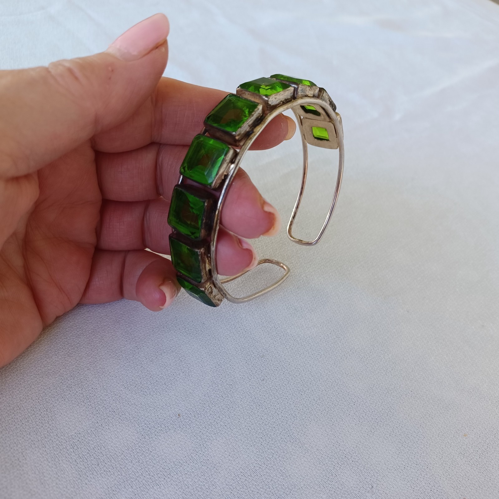 Vintage Sterling Artisan Bangle Bracelet Lge. Lime Green Square Stones 7.75″ Adj