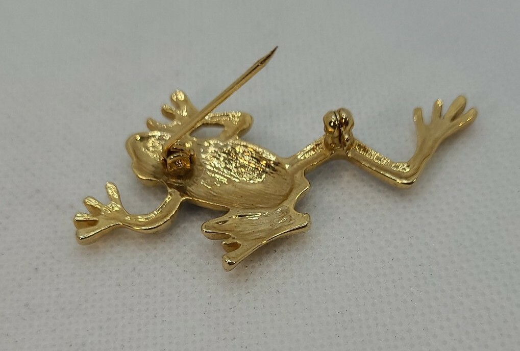 Tree Frog Gold Tone Blue and Green Enamel Pin Brooch Approximately 2-1/4″x1″