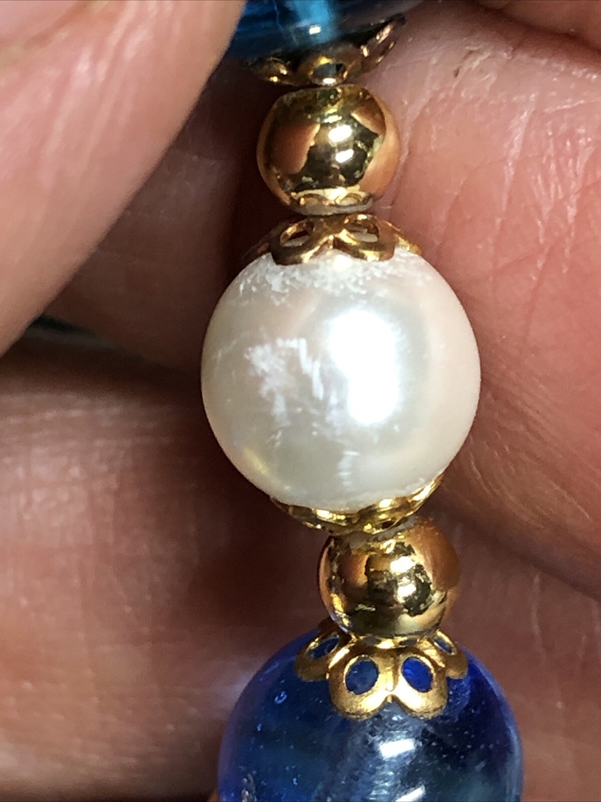 20. DAndre Venezia Gold tone Spacer Pearl Blue Yellow Glass bead Necklace 28″