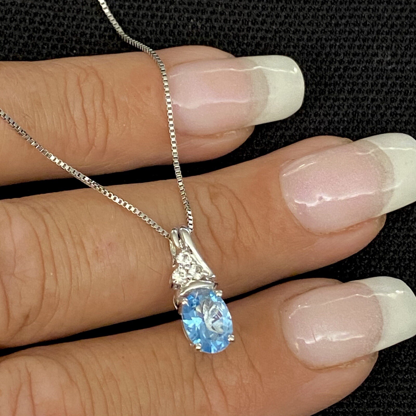 DAINTY ESTATE STERLING SILVER TOPAZ & WHITE SPINEL COCKTAIL NECKLACE 18” LONG