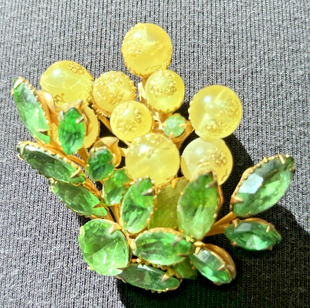 Vintage Green Grapes Goldtone Brooch with Uranium Stone