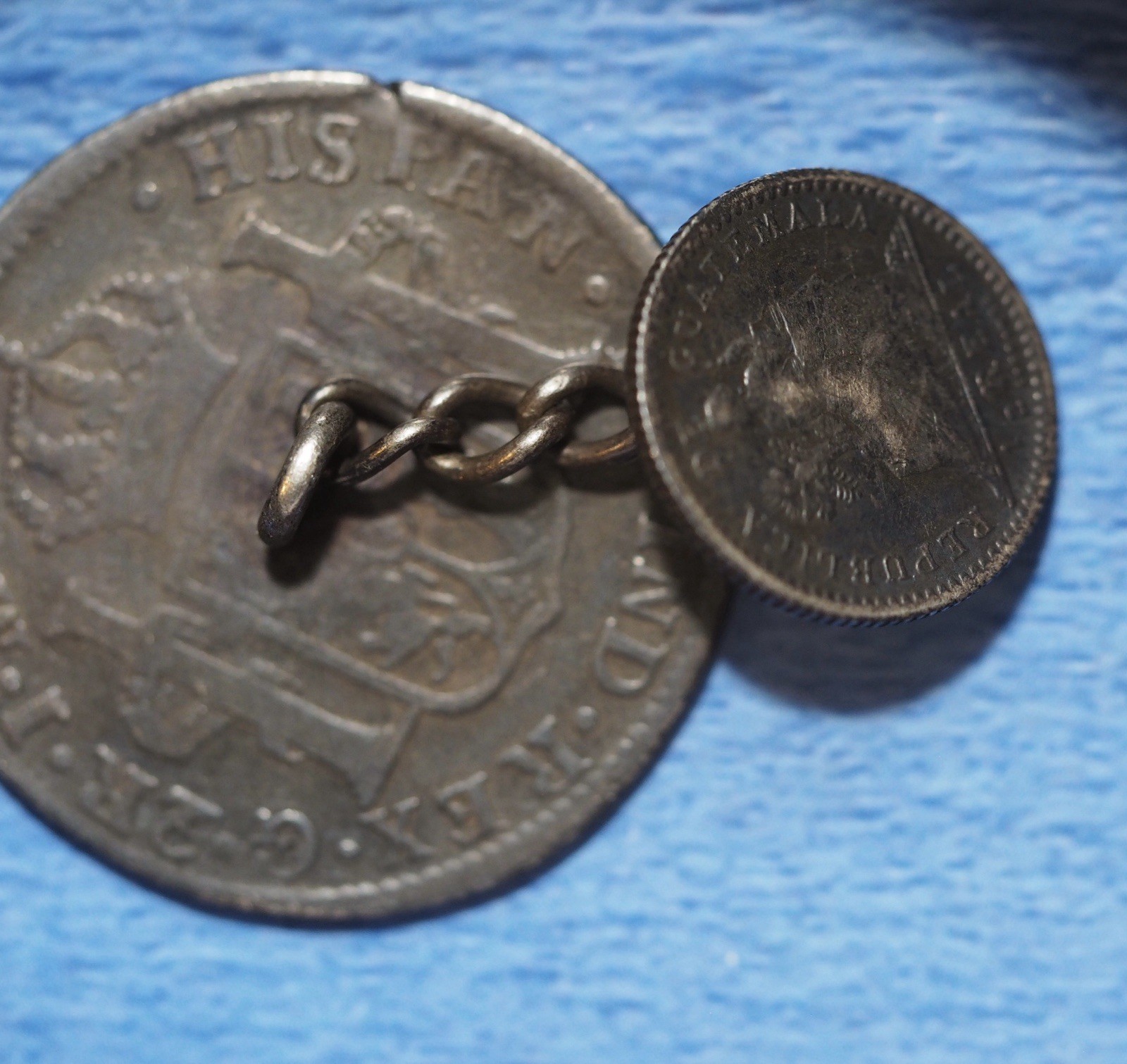 1821 Ferdin VII Dei Gratia And Republica De Guatemala 1/2 Real Cuff Link?Vintage