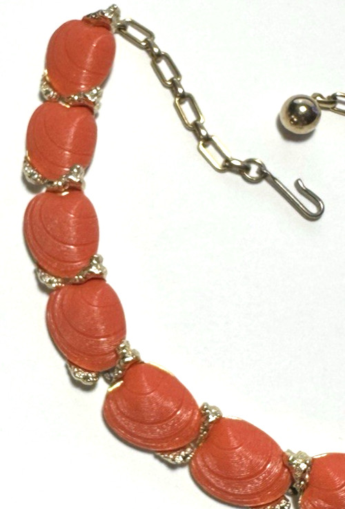 Vintage Necklace Coral Orange Shell Chain Acrylic Gold Collar Beach Link 3