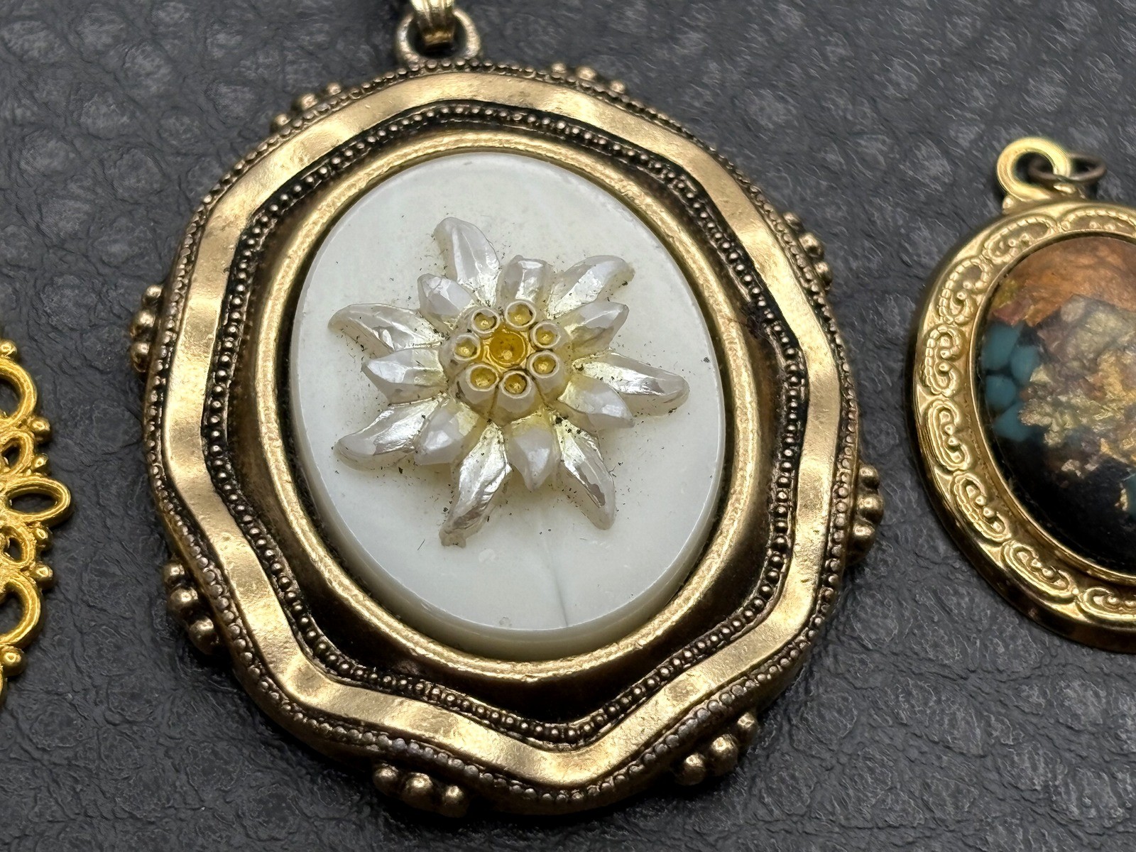 Vintage Flower Mother of Pearl Angels Cameo Style Oval Pendant Lot of 3