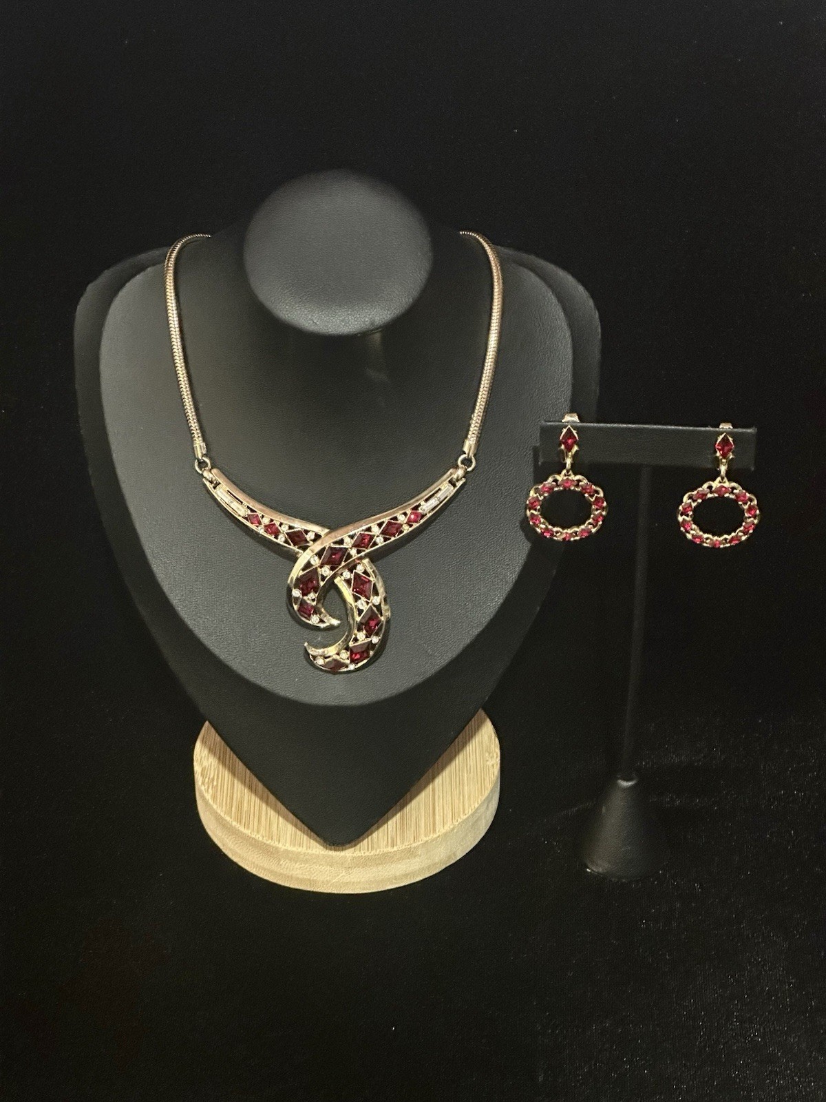 TRIFARI Ruby Red Diamond 1952 Parure Alfred Philippe Drop-Dangle Crown w/Box