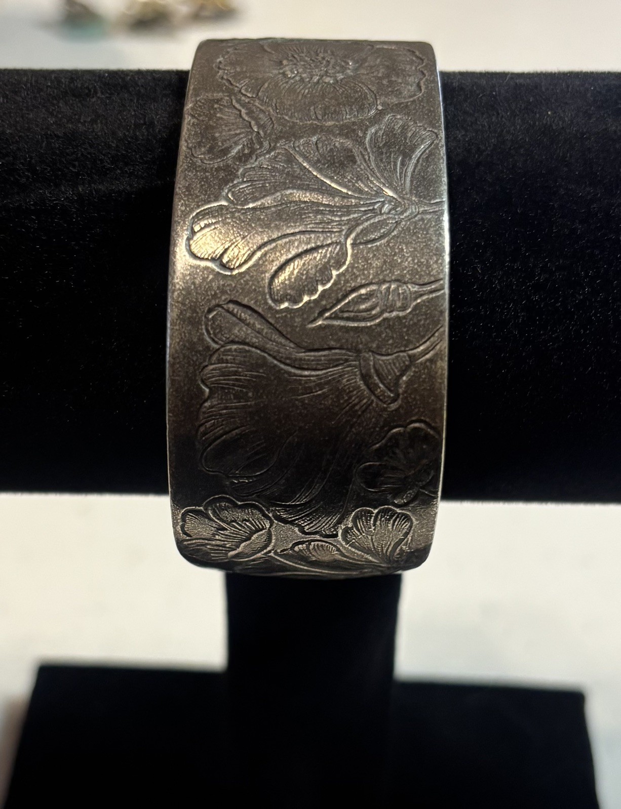 Calvert Salisbury Pewter cuff braclet August Poppy Flower of the Month