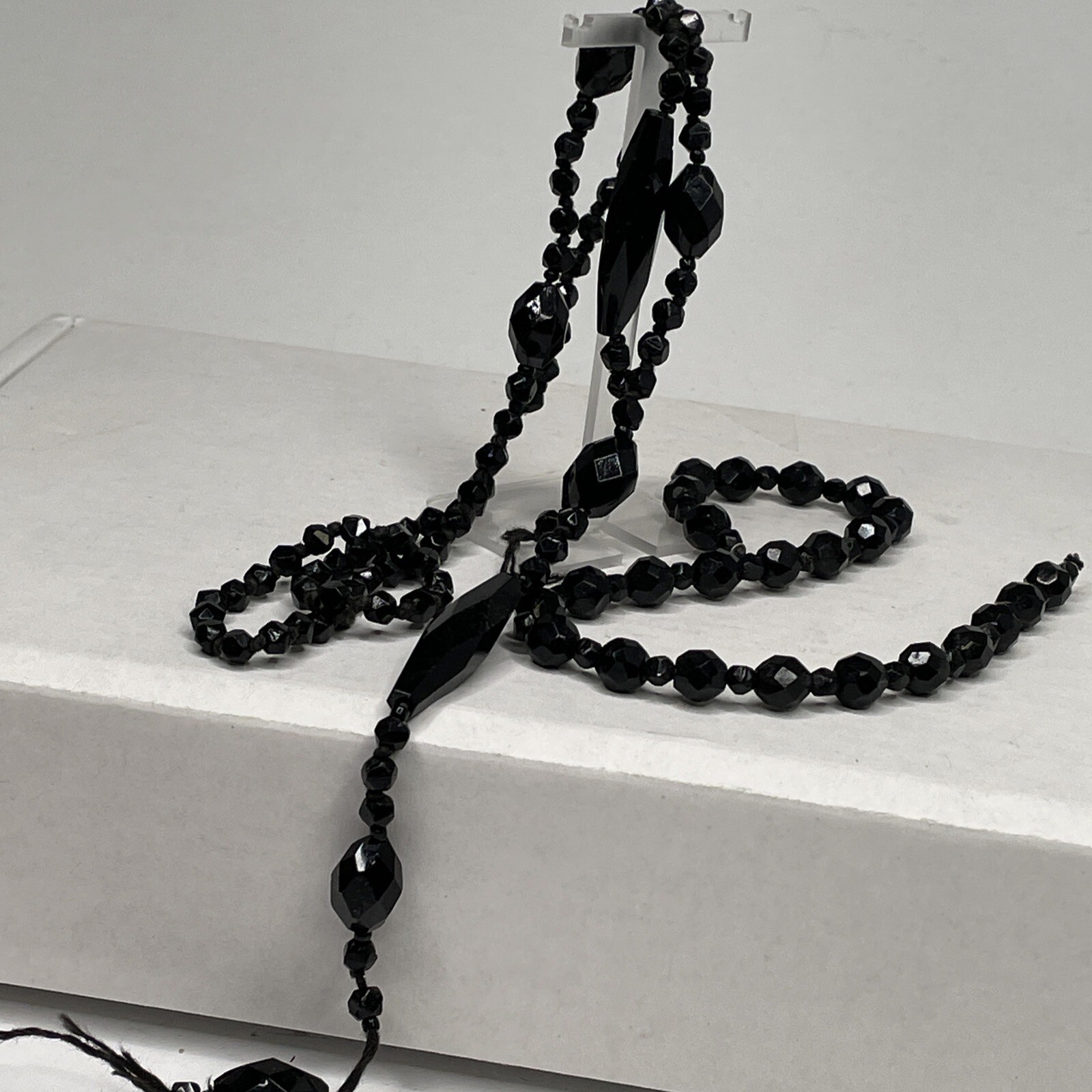 VTG Flapper Glass Necklace Black Round Bicone Faceted Beads Hand Knot 28″ REPAIR