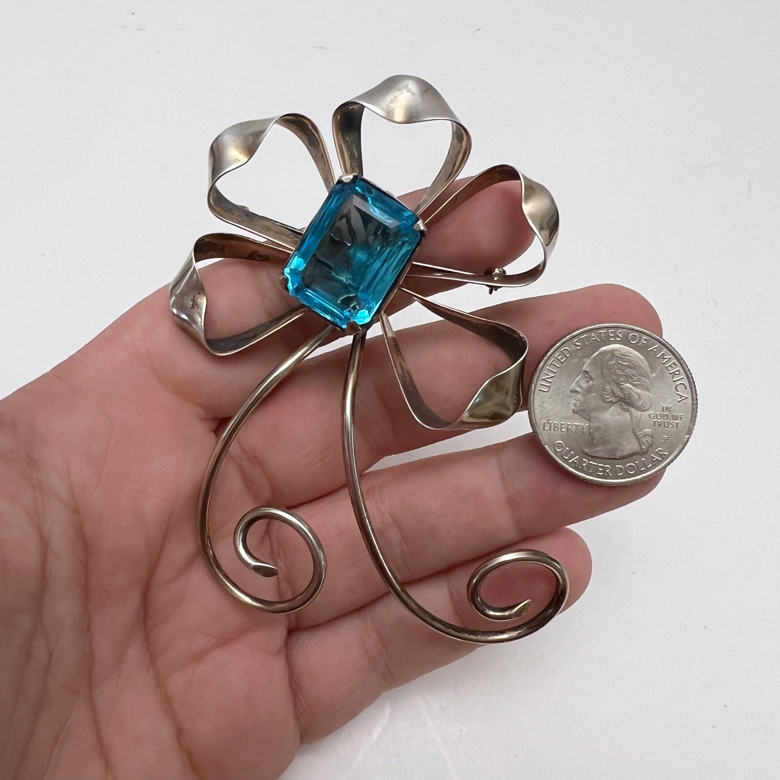 Vintage Sterling Silver Aqua Glass Large Scroll Swirl Ribbon Brooch Pin