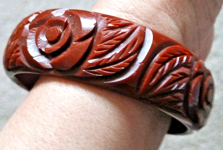Vtg 1940’s Bakelite Bangle Bracelet Deeply Carved Brown Flower Leaves Tested
