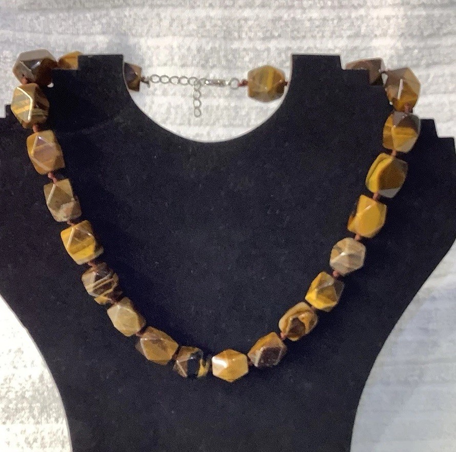Vintage Large Chunky Beaded Faceted Polished Tiger Eye Gemstone Necklace 18”