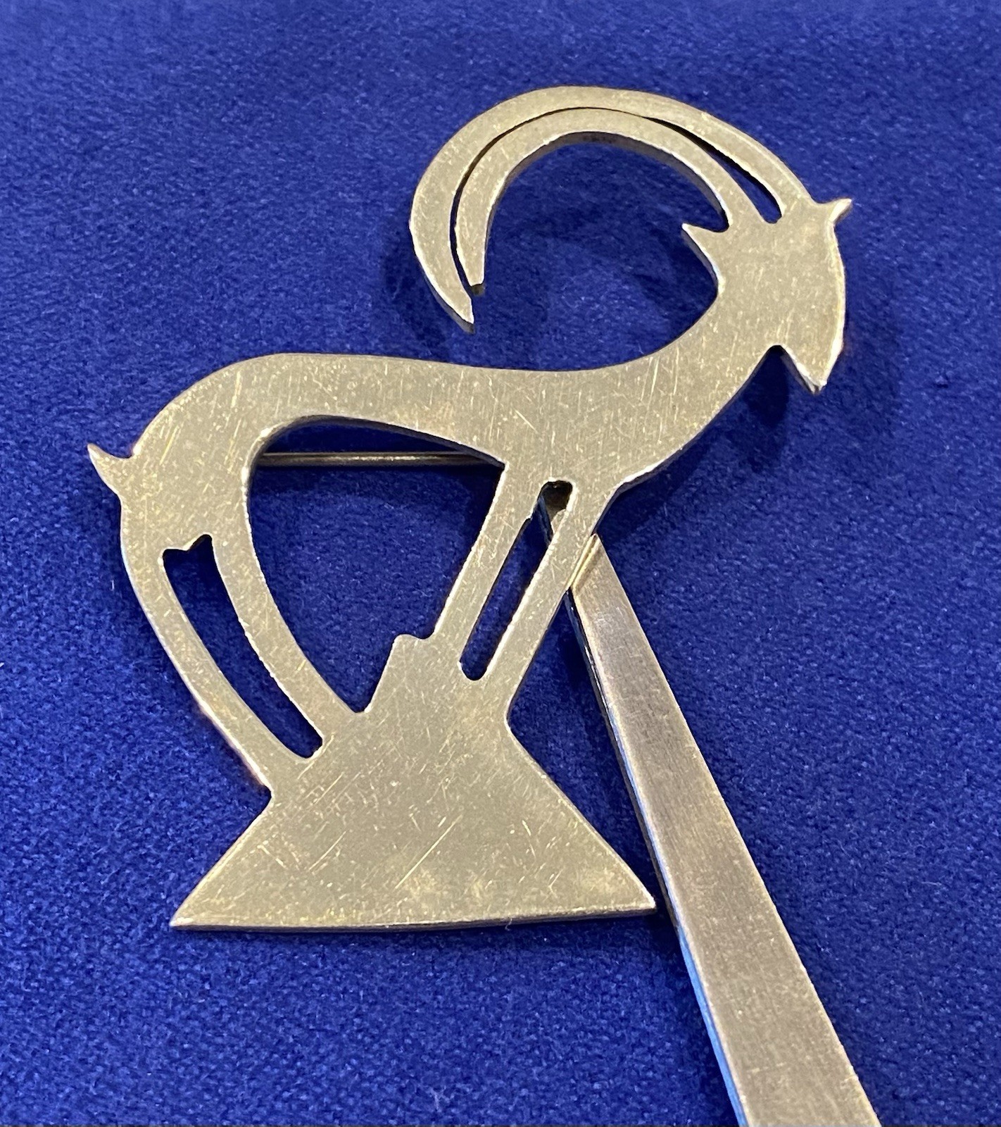 Vintage Signed Anne FORBES 925 Antelope Brooch 9.06gr