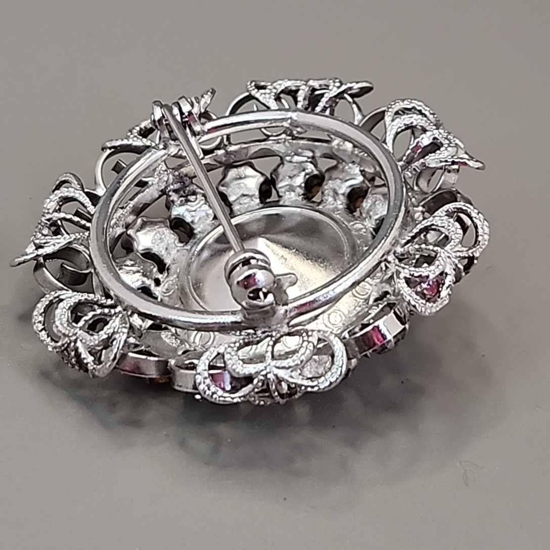 Vintage Rivoli Rhinestone Brooch Round Clear Glass Silver Tone Filigree 1 5/8″