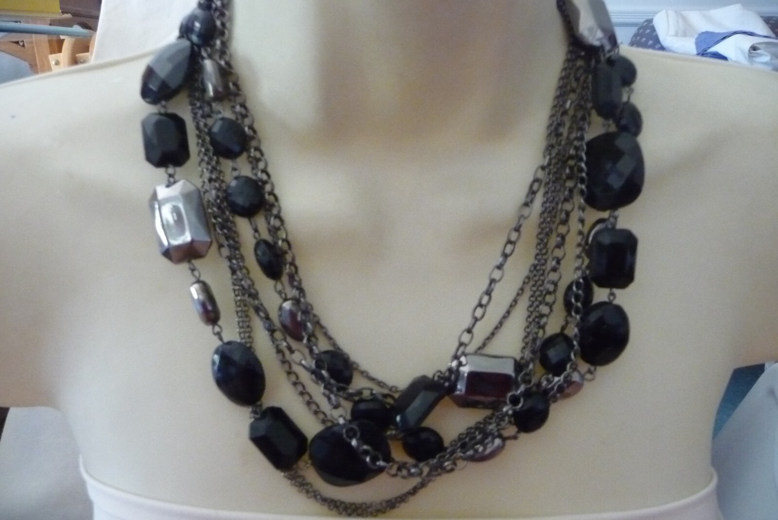 MULTI SILVER TONE CHAINS w Lrg BLACK & GUNMETAL GRAY STONES NECKLACE #811A