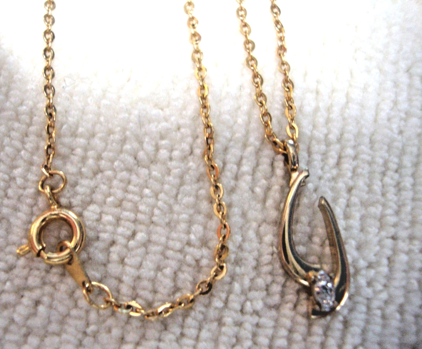 Vintage 14K Gold Filled Solitaire Pendant Faux Diamond Signed DEC with 17″ Chain