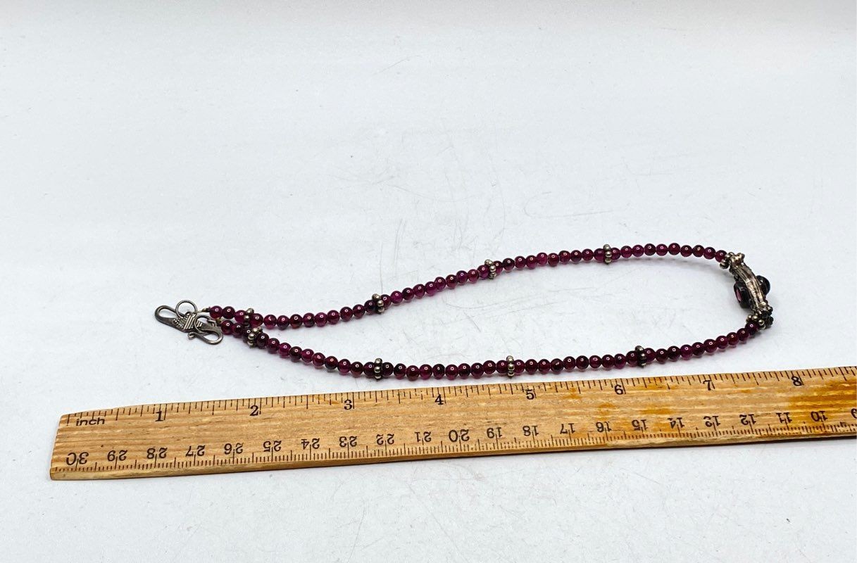 Sterling Silver 925 Garnet Beaded Necklace Ornamental Pendant 15.5″ 19g