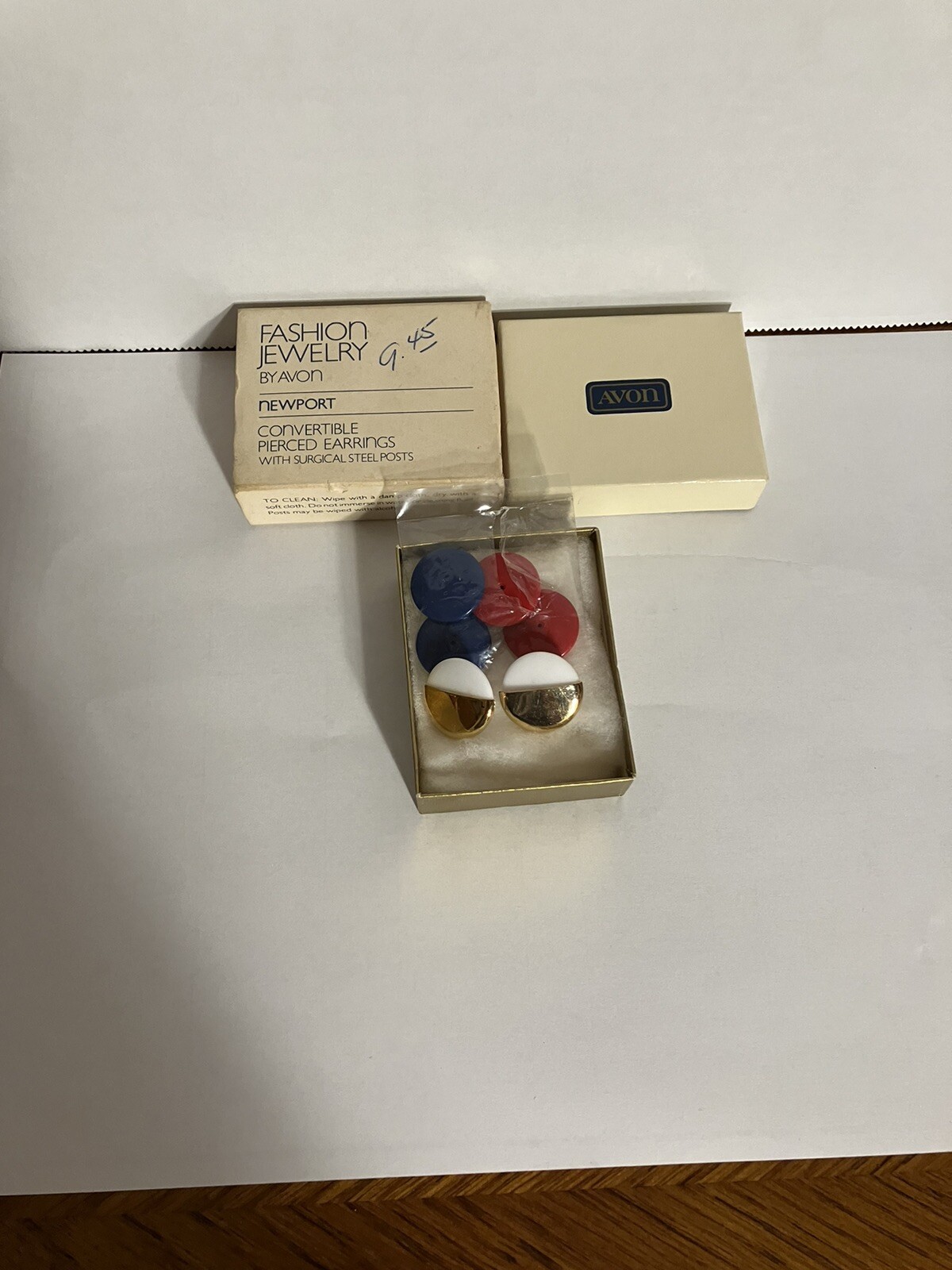 Vintage Avon “Newport” Convertible Pierced Earrings with 3 Colors – 1982