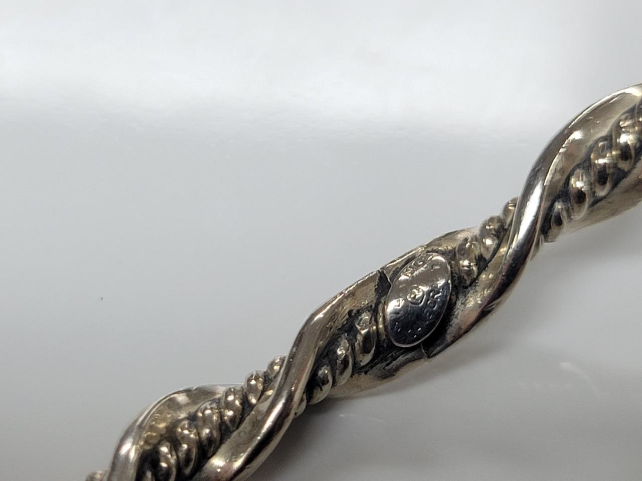 Danecraft Sterling Silver Twisted Design Bangle Bracelet ~ 8″ ~ 21.4g ~ 6-C473