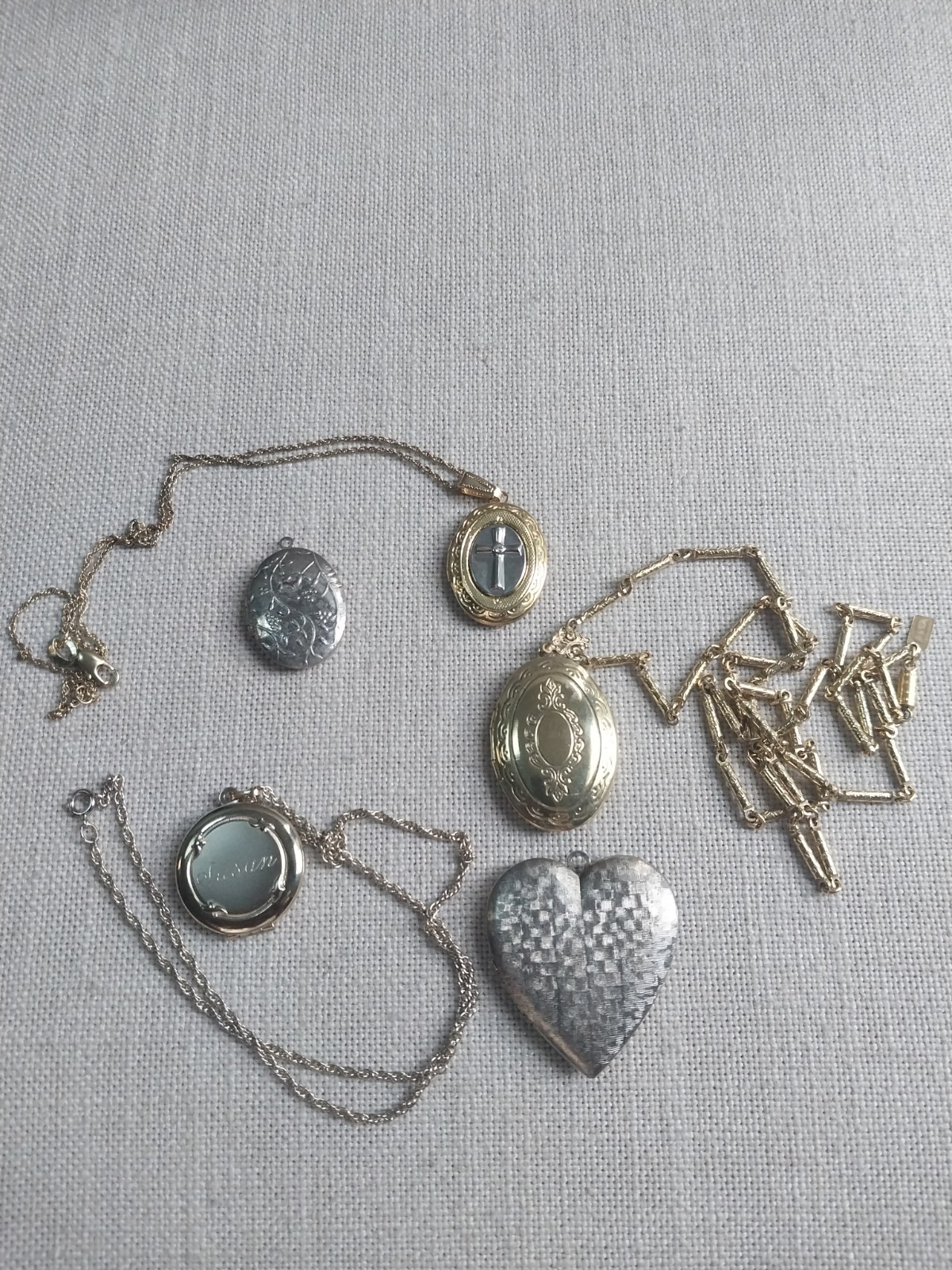 Lot Of 5 Vintage Lockets With 1 Signed Lovely And Collectible Lot