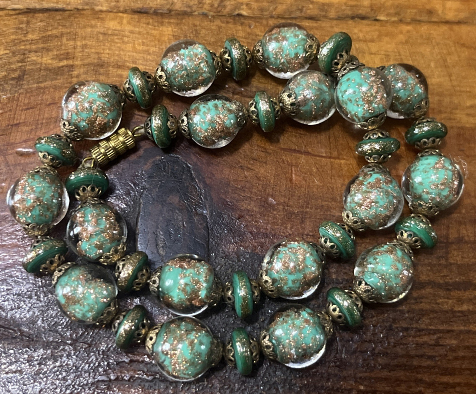 Vintage Murano Foil Glass Necklace Beaded Venetian Italy Estate Jewelry Green