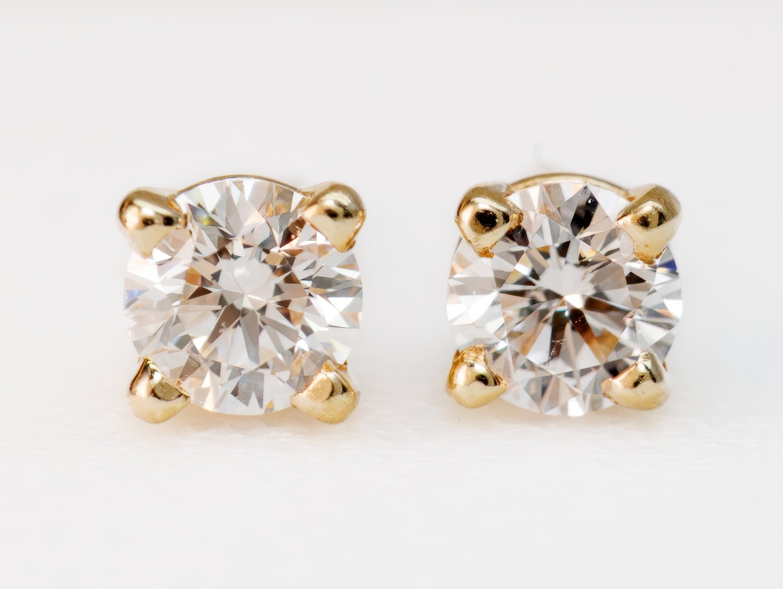 Natural Diamond 1/2ctw Studs Round 14k Yellow Gold Earrings Secure Lock Backs
