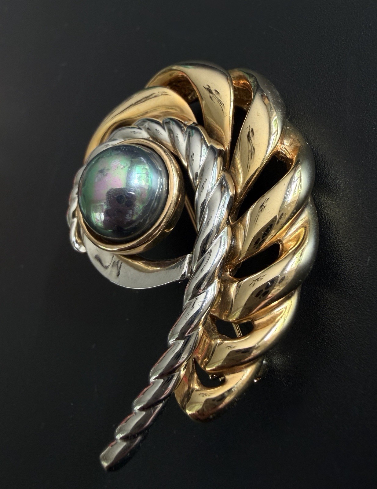 Peacock Faux Mabe Pearl Brooch Two Tone Gold Silver Swirl Ribbon Statement
