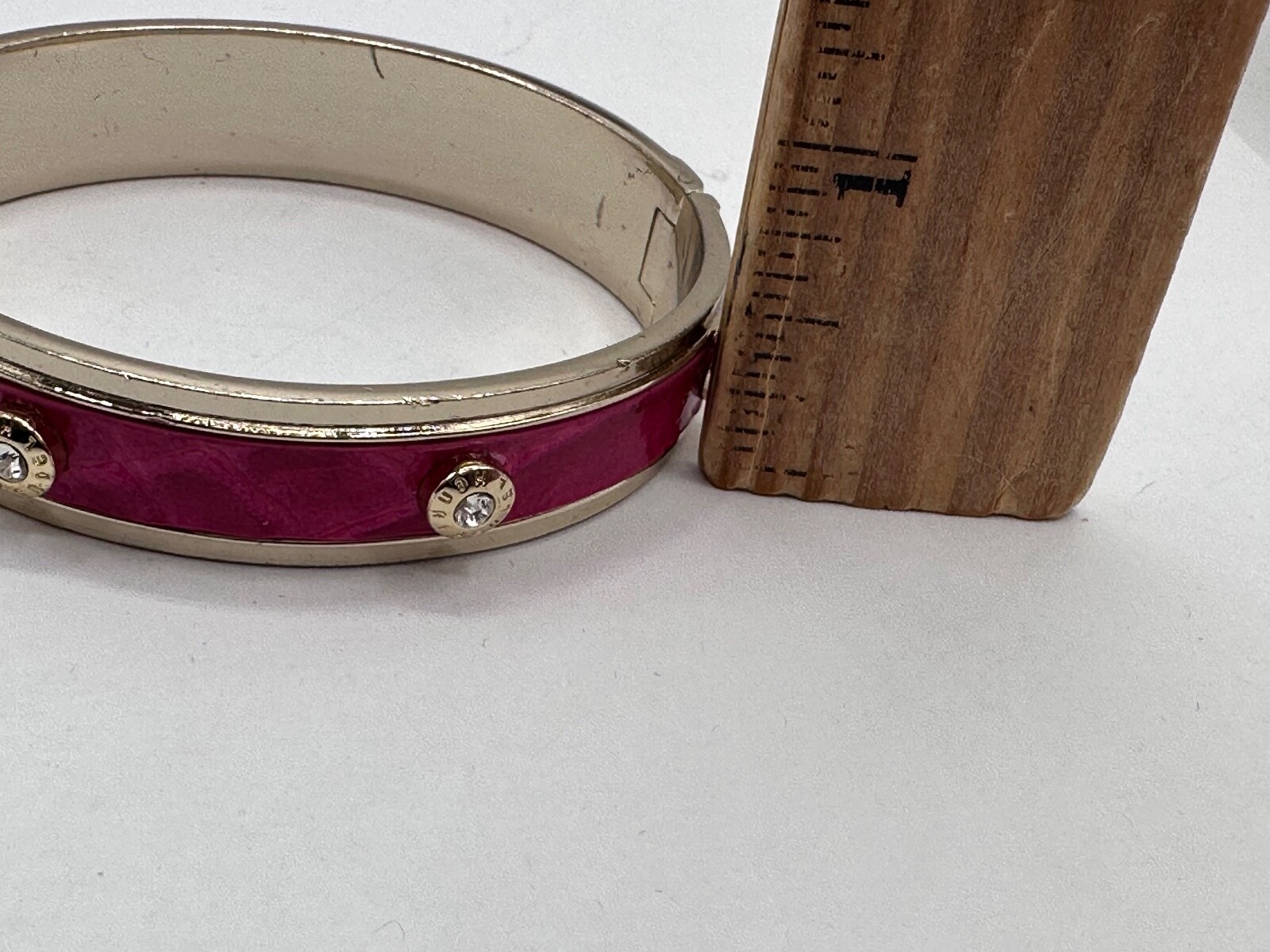 GOLD PLATED CRYSTAL FUCHSIA PINK FAUX SNAKE SKIN HENRI BENDEL NY SIGNED BRACELET