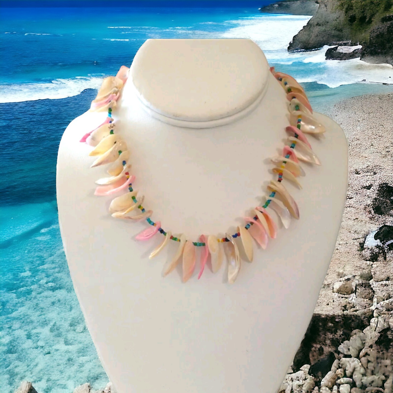 Vtg 90s Seashell Pieces Necklace Shell Mother Of Pearl Beach Coastal Tropical