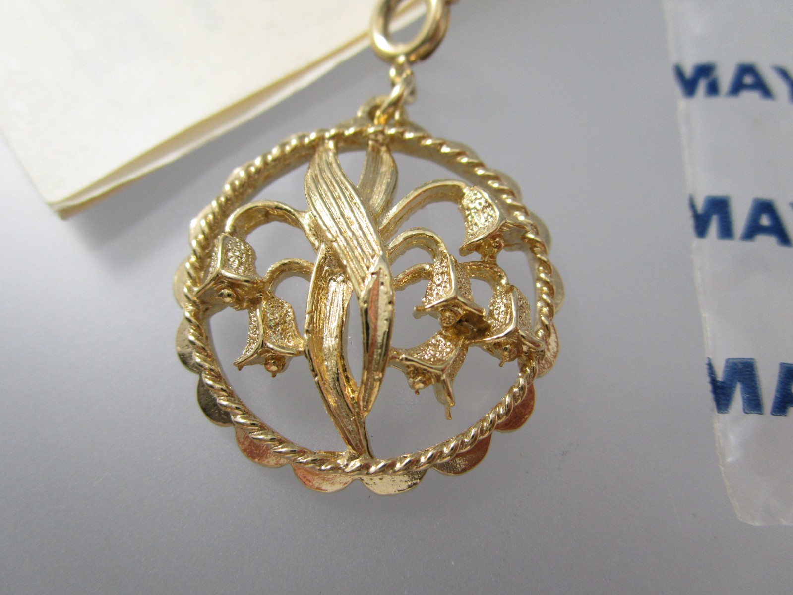 Vintage 1967 SARAH COVENTRY Flower of the Month MAY Dangling Bracelet Charm 986