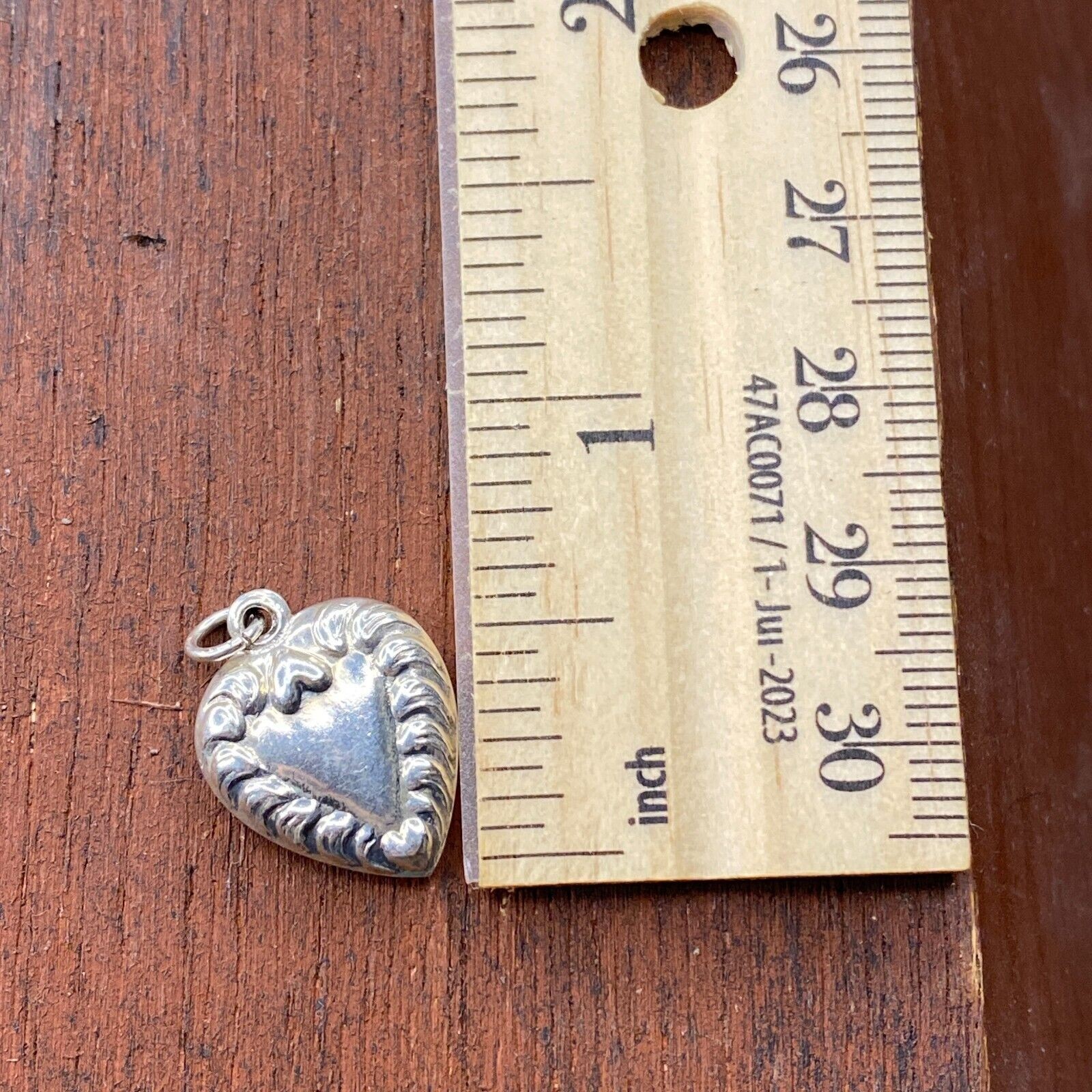 Vintage 925 Sterling Silver Swirl Ribbon Edge Puffy Heart Pendant Bracelet Charm