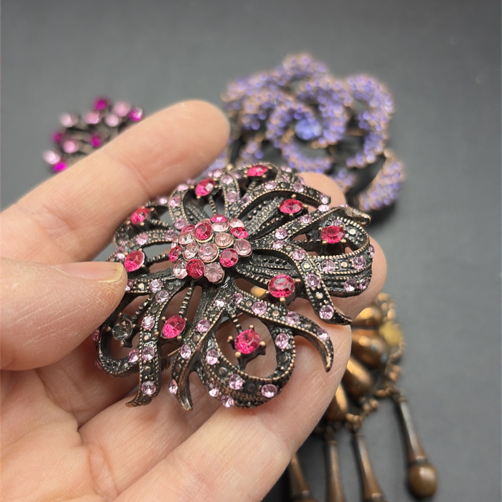 Lot Of 4 Vintage Bronze Finish Brass Brooch Pin Purple Pink Red Kaywin Nov *READ