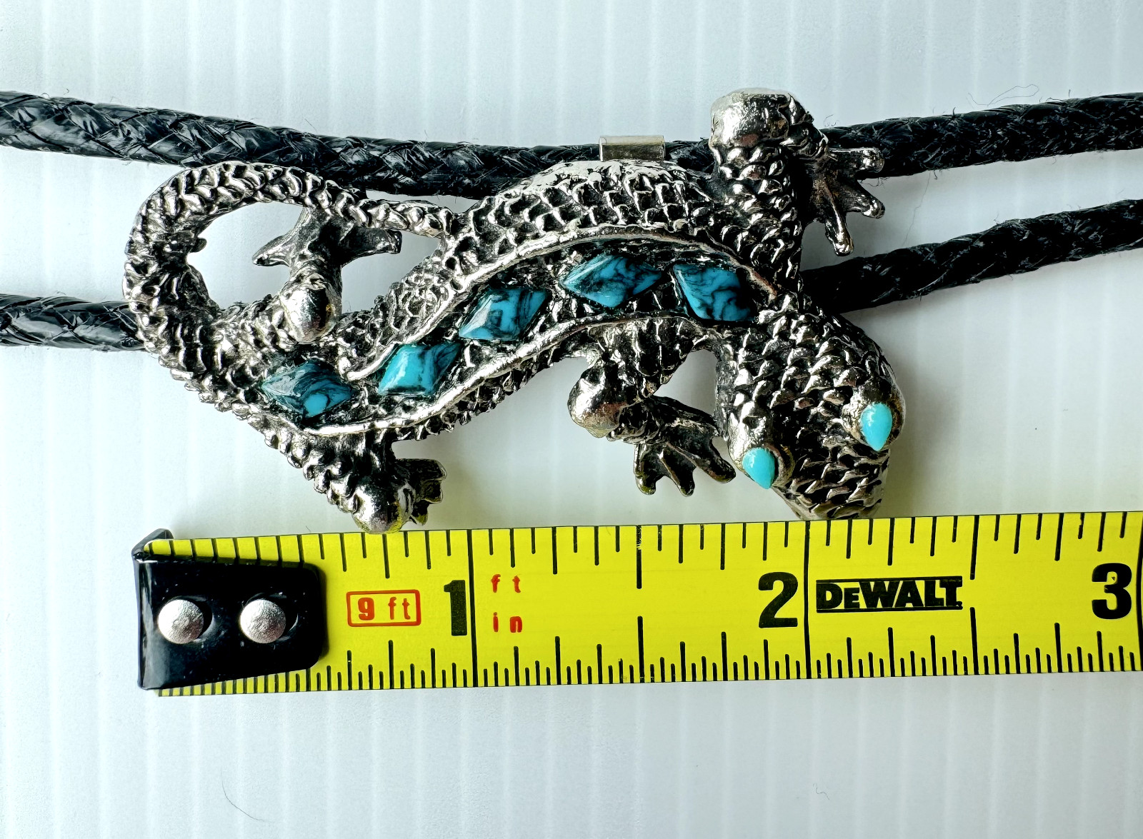Lizard Gecko Bolo Tie Silver Tone Blue Stones South Western Cowboy Cowgirl 2.5″