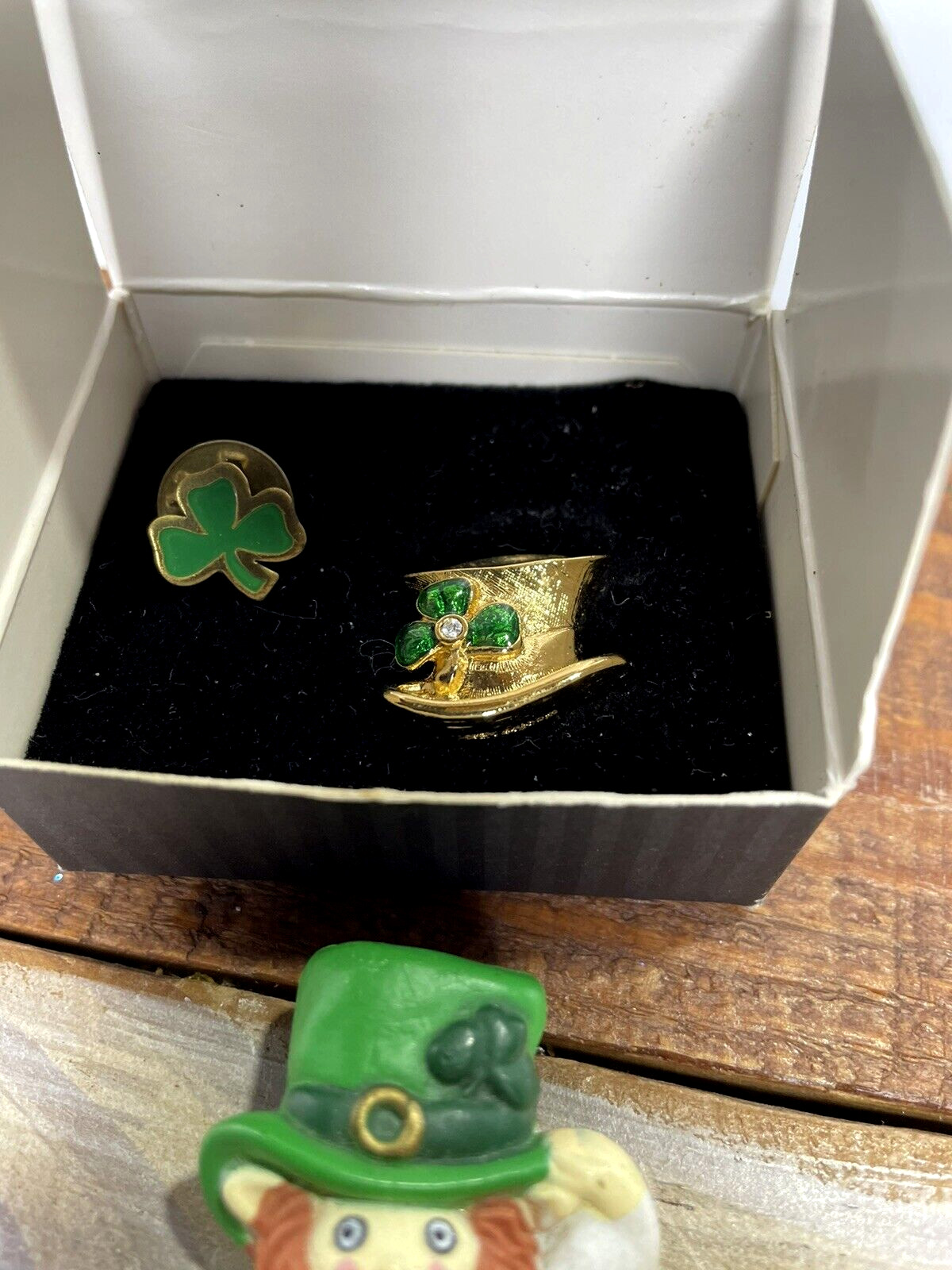 Lot of 3 Vintage Avon 1992 Hats off to Luck Leprechaun Hat Shamrock Tack Pin ☘️
