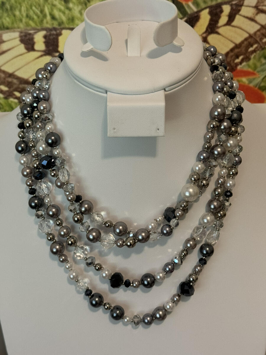 Vintage Signed Cookie Lee Glass Bead Faux Pearl Multi Strand Necklace