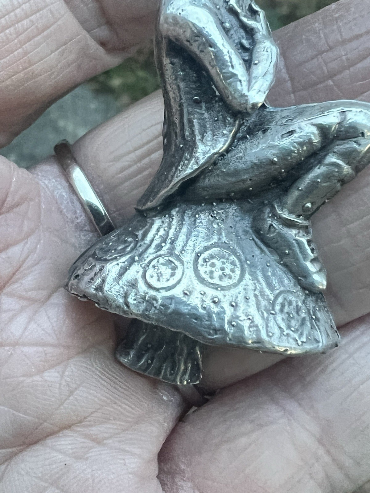 Vintage Sterling 925 Ornate Leprechaun Sitting on Toadstool Pendant 2 1/4″