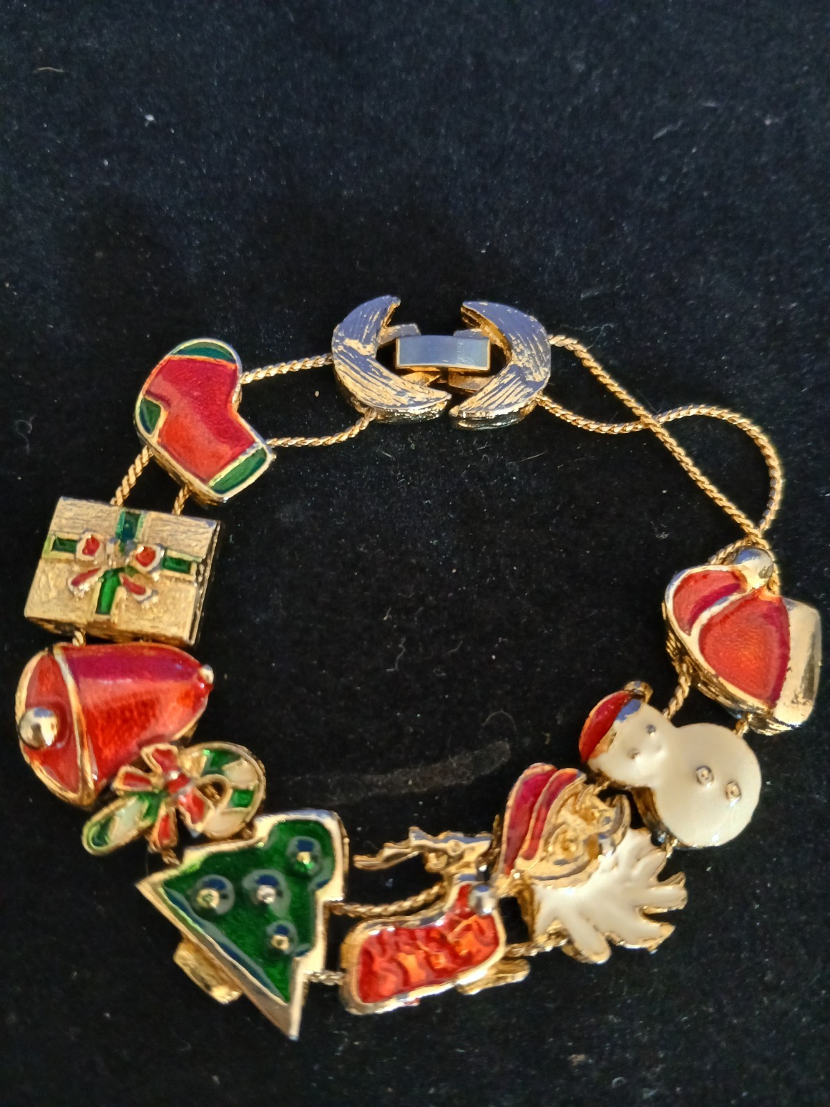 Vtg. X-MASS enamel slide charm bracelet, Santa, Tree, & present,sock 7 “L ,5/8”.