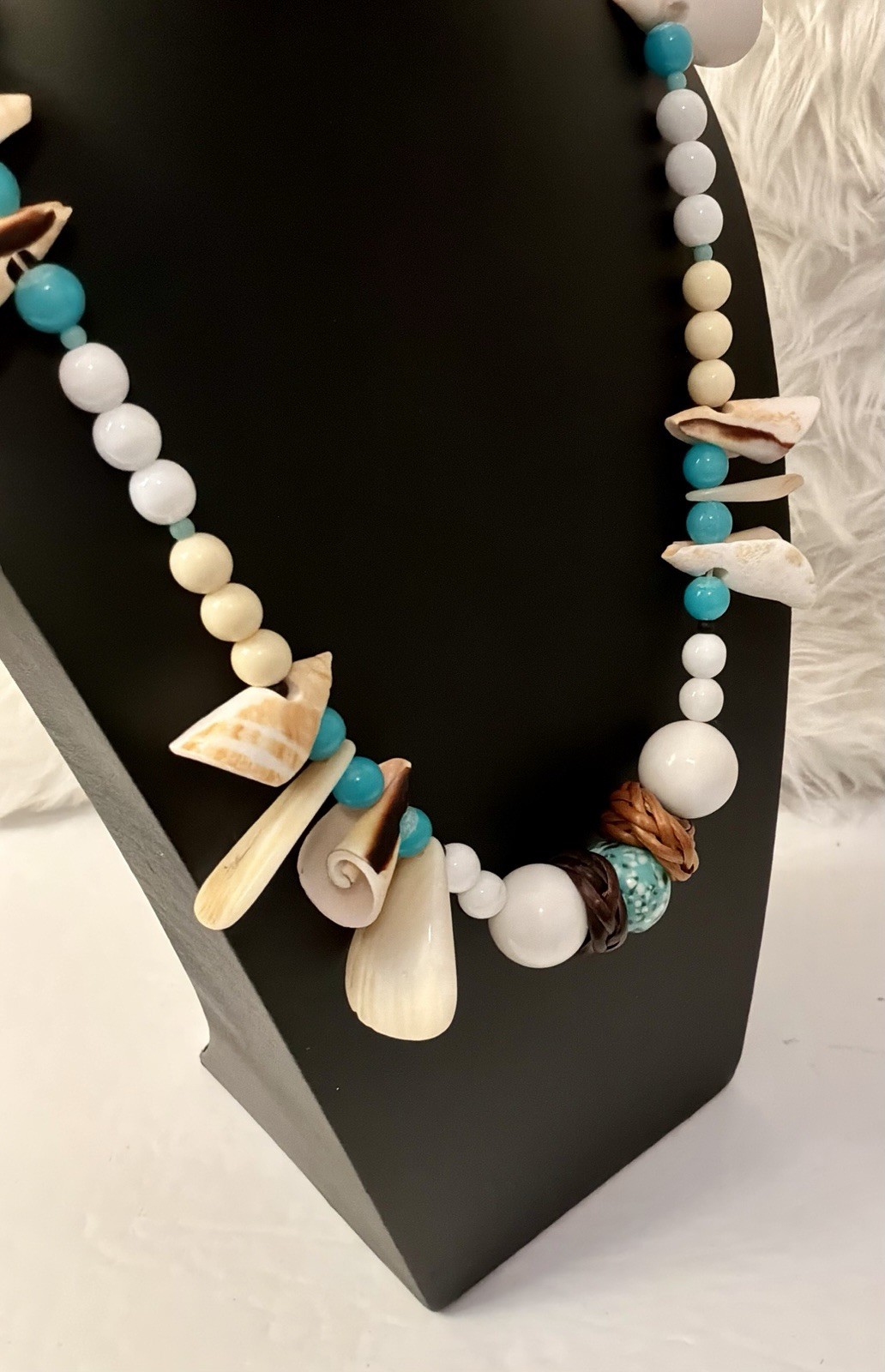 Kenneth Jay Lane 80’s Seaside Resort Necklace W Shells White Blue Beads