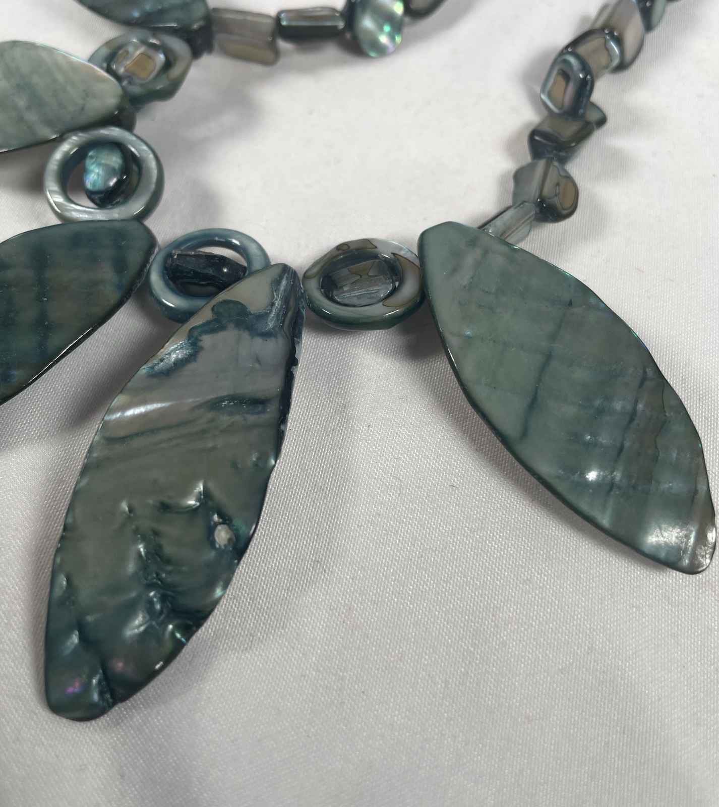Abalone Shell Made Into Beads And Leaves Necklace Collar